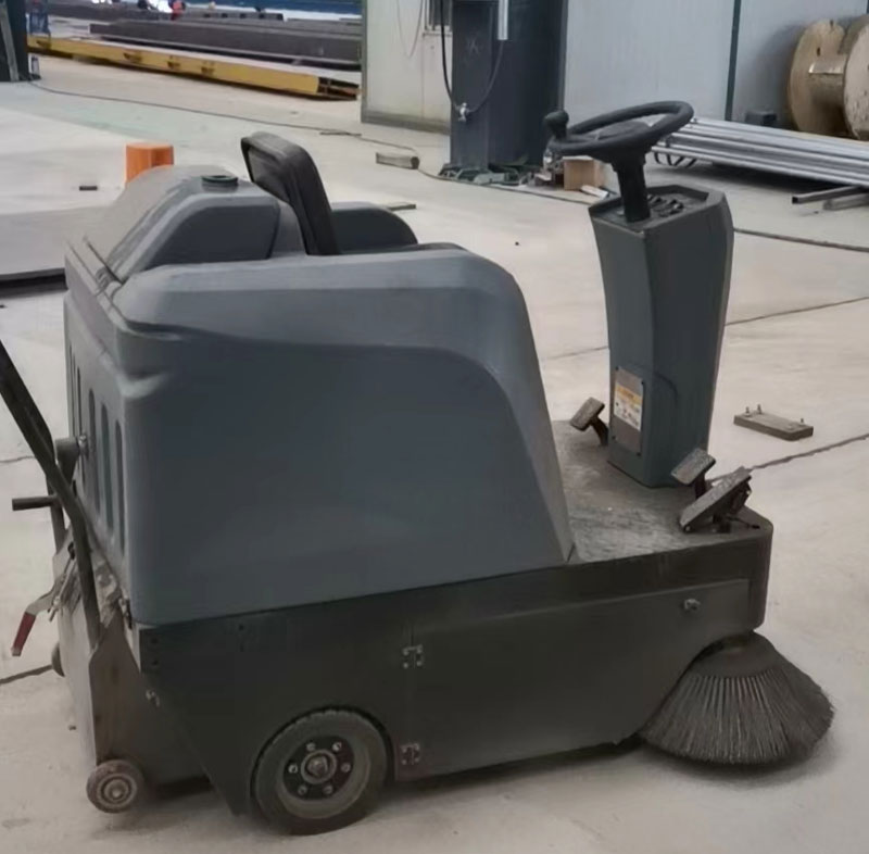 ?湖北恒九通鋼構(gòu)采購揚子S4掃地機 ?湖北恒九通鋼構(gòu)采購揚子S4掃地機