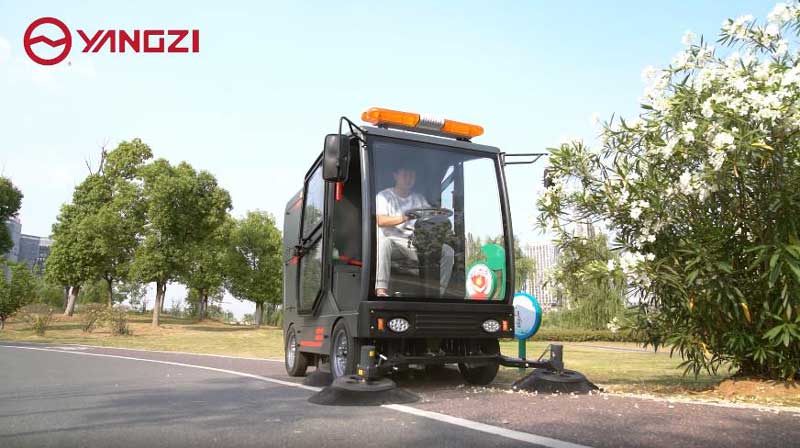 馬路掃地機(jī)的出現(xiàn)給人們帶來(lái)了哪些改變 馬路掃地機(jī)的出現(xiàn)給人們帶來(lái)了哪些改變