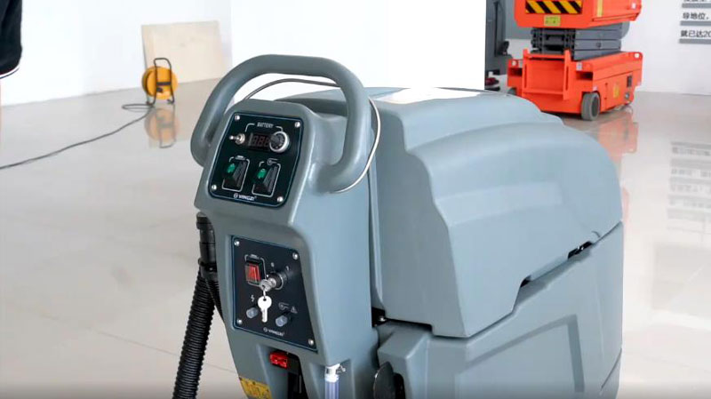 選擇什么類型的自動(dòng)洗地機(jī)來(lái)清潔醫(yī)院的地板 選擇什么類型的自動(dòng)洗地機(jī)來(lái)清潔醫(yī)院的地板