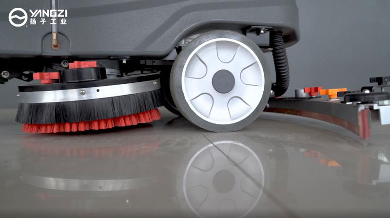 全自動(dòng)洗地機(jī)電池的保養(yǎng)方法 全自動(dòng)洗地機(jī)電池的保養(yǎng)方法