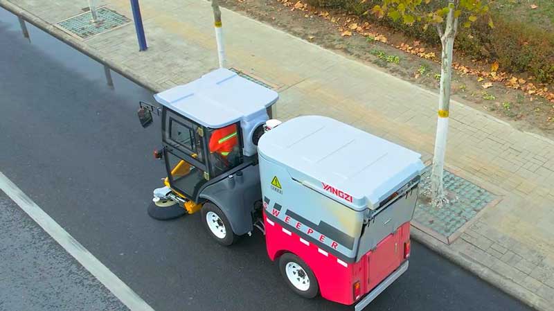 電動(dòng)掃地車在清掃方面的有局限性嗎 電動(dòng)掃地車在清掃方面的有局限性嗎