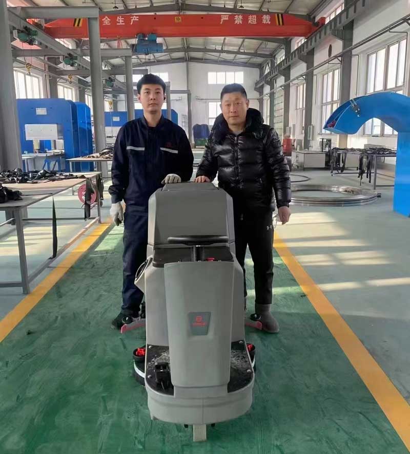 維護(hù)您的自動(dòng)洗地機(jī) 維護(hù)您的自動(dòng)洗地機(jī)