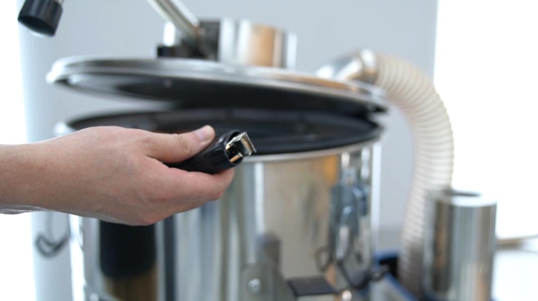 工業吸塵器用于工業化工生產 工業吸塵器用于工業化工生產